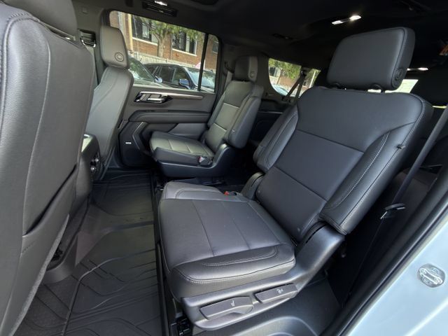 New 2026 Chevrolet Suburban Z71 w/ Comfort Package AWD/4WD image 22