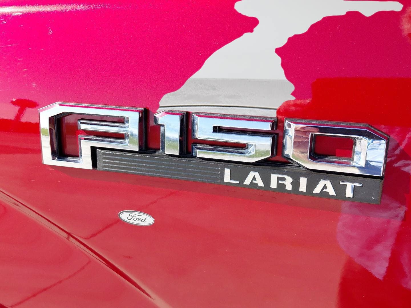 Used 2019 Ford F150 Lariat w/ Equipment Group 502A Luxury AWD/4WD image 24