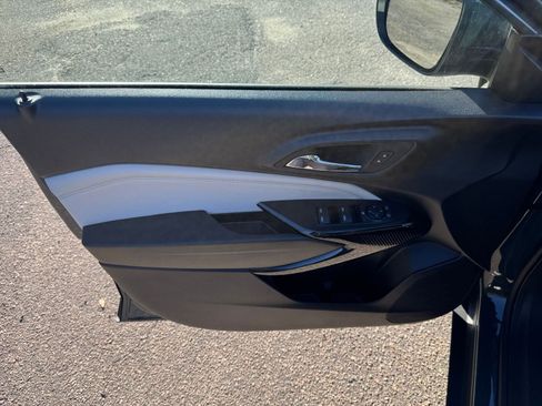 Used 2025 Chevrolet Trax LT image 18