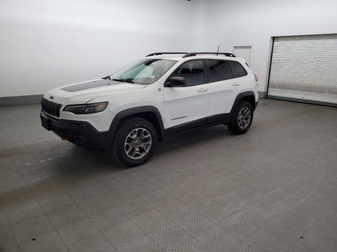 Used 2022 Jeep Cherokee Trailhawk w/ Premium Leather Package AWD/4WD image 2