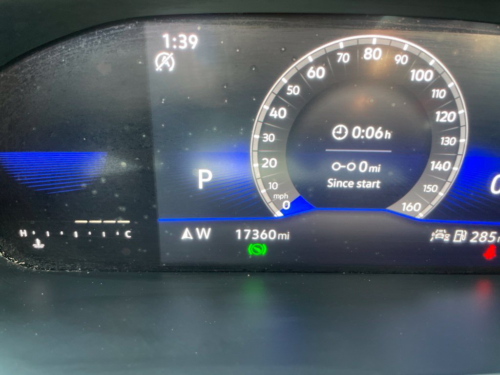 Certified 2023 Volkswagen Taos SE FWD image 28