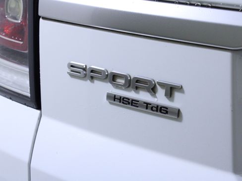 Used 2017 Land Rover Range Rover Sport HSE image 11