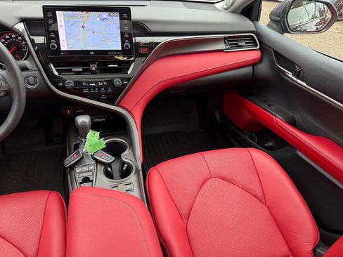 Used 2023 Toyota Camry XSE w/ Navigation Package image 15