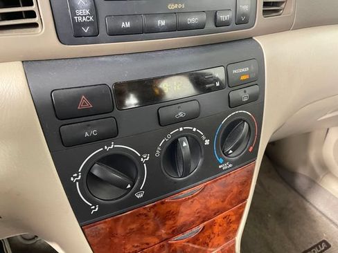 Used 2007 Toyota Corolla FWD image 8
