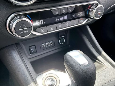 Certified 2025 Nissan Sentra SV w/ All-Weather Package FWD image 31