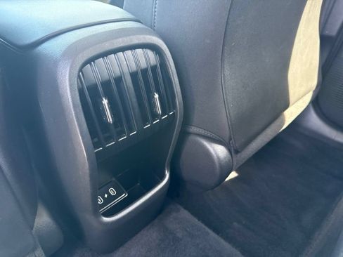 Certified 2025 Hyundai Kona SEL AWD/4WD image 33
