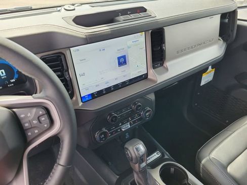 New 2025 Ford Bronco Outer Banks AWD/4WD image 14