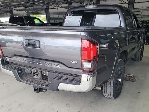 Used 2021 Toyota Tacoma SR5 RWD image 3