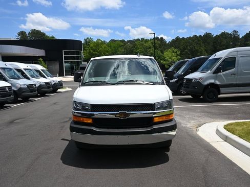 Used 2025 Chevrolet Express 2500 w/ Driver Convenience Package RWD image 28