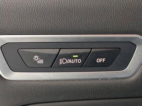 Used 2024 BMW X7 xDrive40i w/ M Sport Package image 17