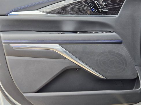 New 2026 Cadillac Escalade IQL Sport 1 w/ LPO, Floor Liner Package AWD/4WD image 25