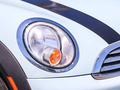 Used 2014 MINI Cooper Clubman FWD image 19