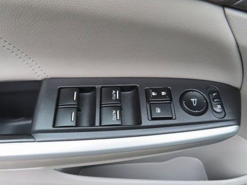 Used 2010 Honda Accord EX-L image 23