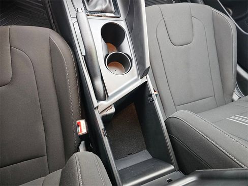 Used 2025 Hyundai Elantra Sport image 29