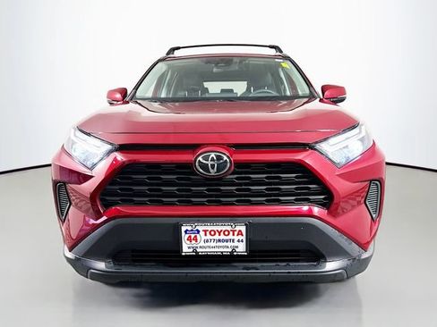 Used 2023 Toyota RAV4 XLE w/ Convenience Package FWD image 9