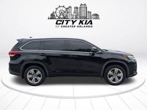 Used 2019 Toyota Highlander Limited AWD/4WD image 8