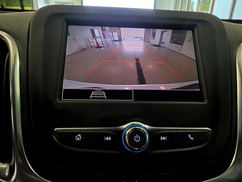 Used 2022 Chevrolet Equinox LT FWD image 43