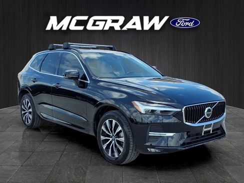 Used 2023 Volvo XC60 B5 Core FWD image 4