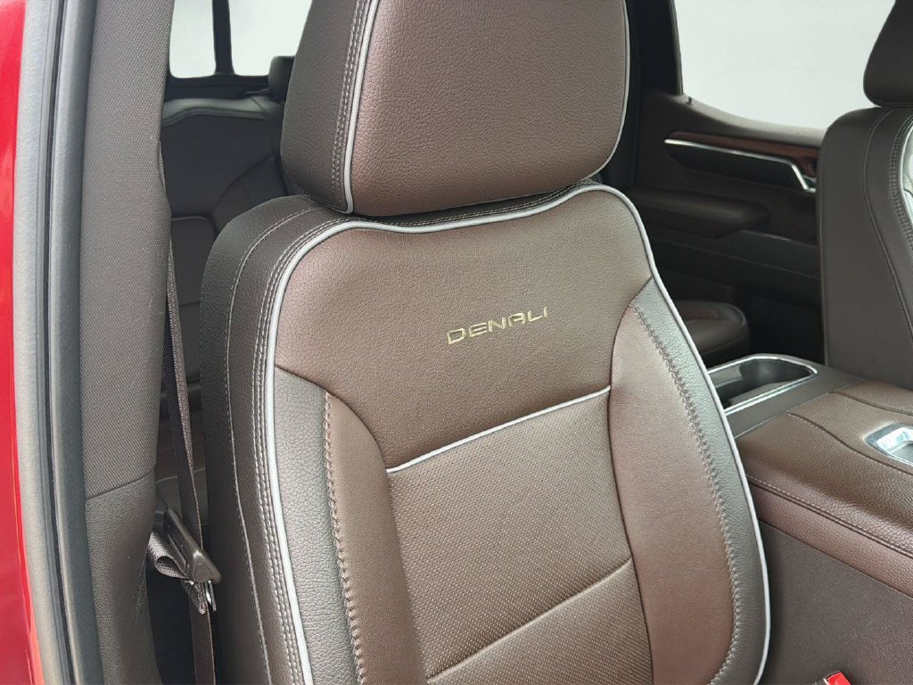 Used 2022 GMC Sierra 1500 Denali AWD/4WD image 16