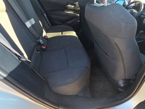 Used 2021 Toyota Corolla LE image 17