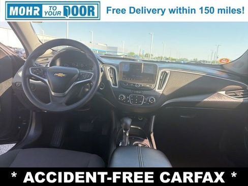 Used 2022 Chevrolet Malibu LT FWD image 33
