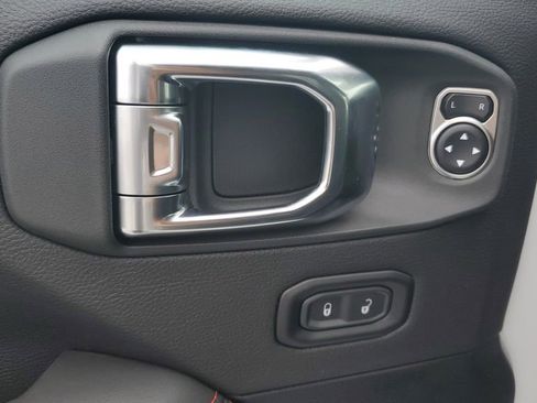 New 2025 Jeep Gladiator Rubicon image 20