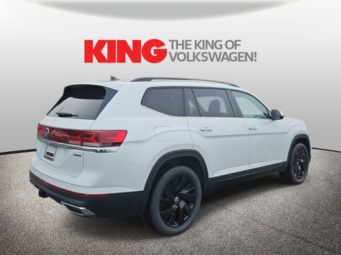 New 2026 Volkswagen Atlas SE image 3