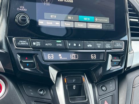 Used 2018 Honda Odyssey EX-L image 23