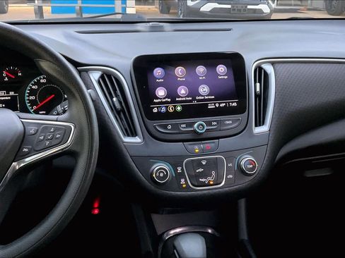 Used 2021 Chevrolet Malibu LS image 8