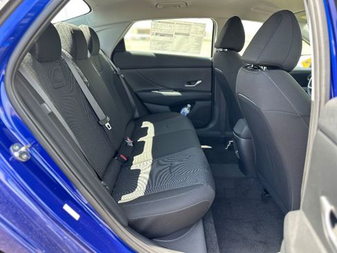 New 2025 Hyundai Elantra SE w/ Cargo Package image 23