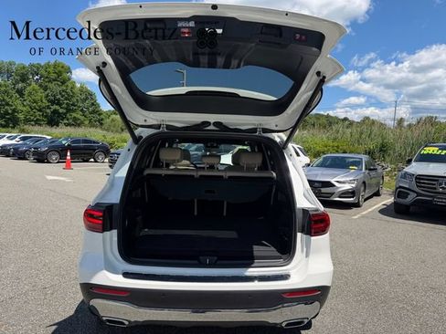 Used 2026 Mercedes-Benz GLB 250 4MATIC image 10