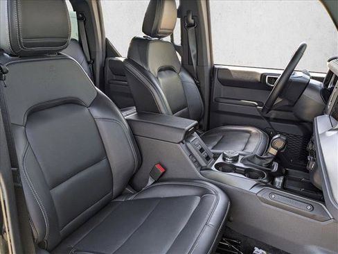 Certified 2025 Ford Bronco Outer Banks AWD/4WD image 21