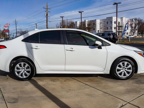 Used 2024 Toyota Corolla LE image 9