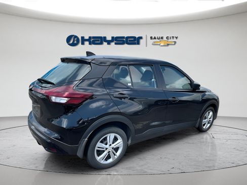 Used 2024 Nissan Kicks S FWD image 9
