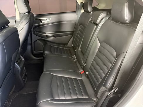Used 2022 Ford Edge SEL w/ Convenience Package AWD/4WD image 13