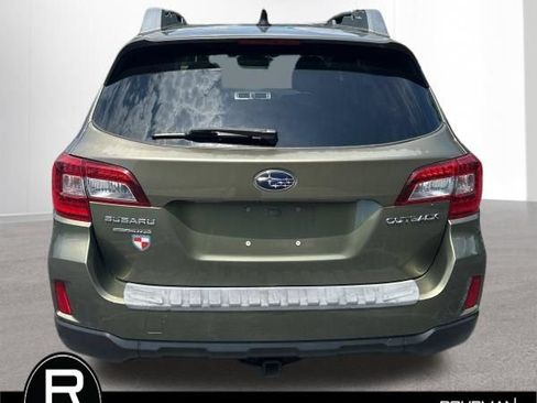 Used 2016 Subaru Outback 2.5i Limited AWD/4WD image 4