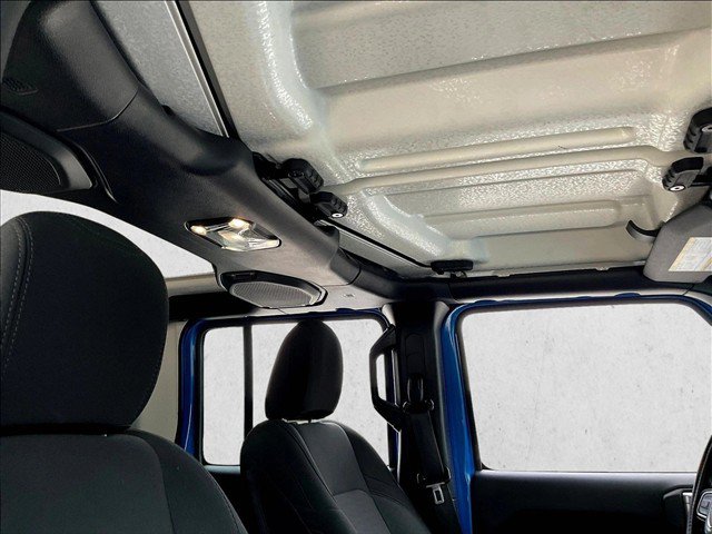 Used 2020 Jeep Gladiator Sport w/ Trailer Tow Package AWD/4WD image 13