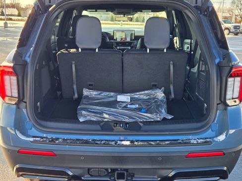 New 2026 Ford Explorer ST-Line image 14