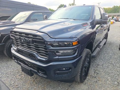 Used 2026 RAM 2500 Big Horn AWD/4WD image 1