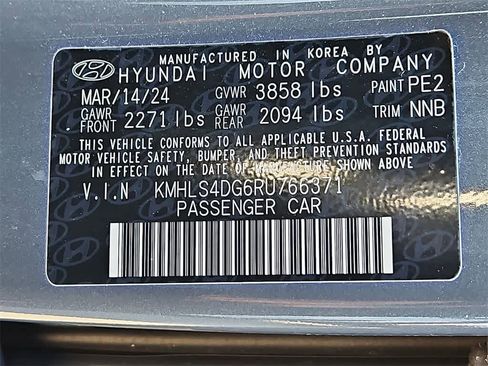 Used 2024 Hyundai Elantra SEL w/ Convenience Package image 30