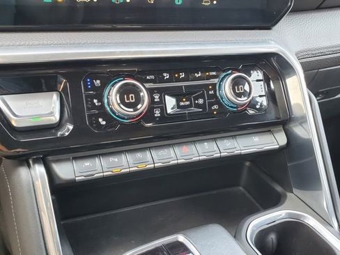 Used 2022 GMC Sierra 1500 Denali w/ Technology Package image 34