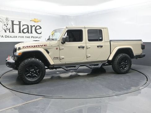Used 2022 Jeep Gladiator Mojave w/ LED Lighting Group AWD/4WD image 29
