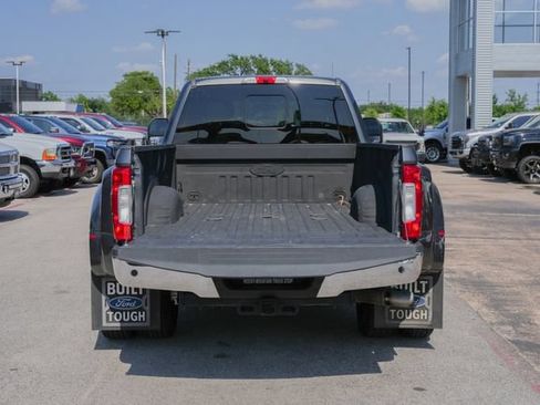 Used 2018 Ford F350 Lariat w/ Chrome Package AWD/4WD image 10