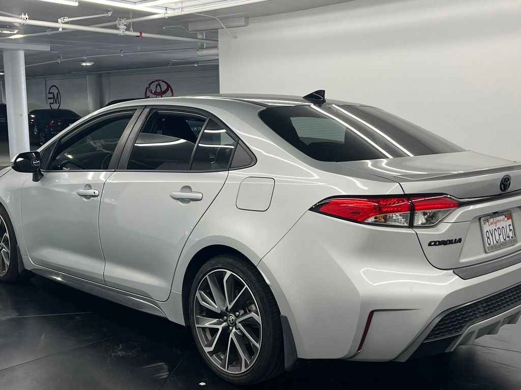 Used 2022 Toyota Corolla SE w/ SE Premium Package FWD image 6
