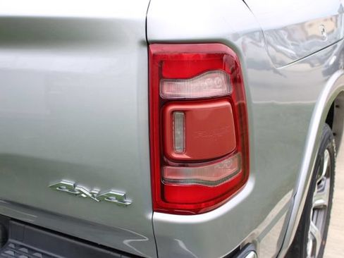 Used 2019 RAM 1500 Laramie AWD/4WD image 44