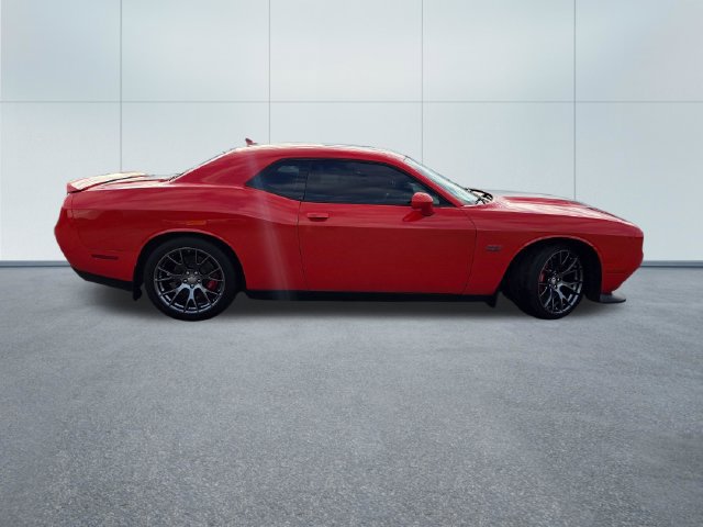 Used 2017 Dodge Challenger SRT RWD image 8