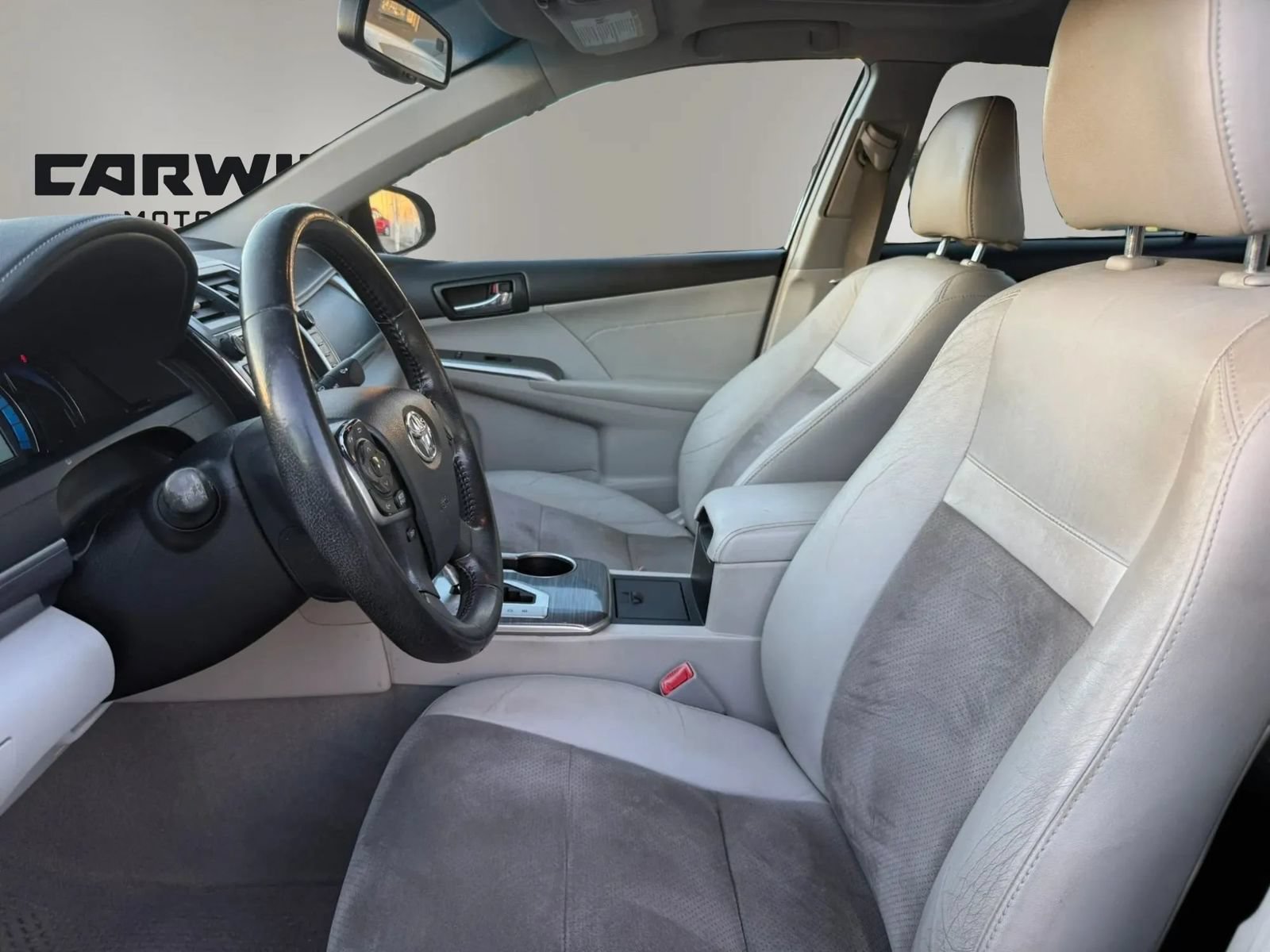 Used 2013 Toyota Camry XLE w/ Leather Pkg FWD image 13