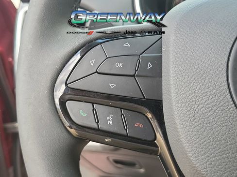 Used 2021 Jeep Cherokee Latitude Plus FWD image 6