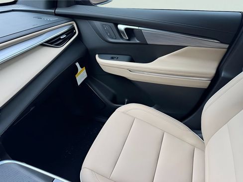 New 2026 Buick Enclave Preferred w/ Power Package FWD image 25