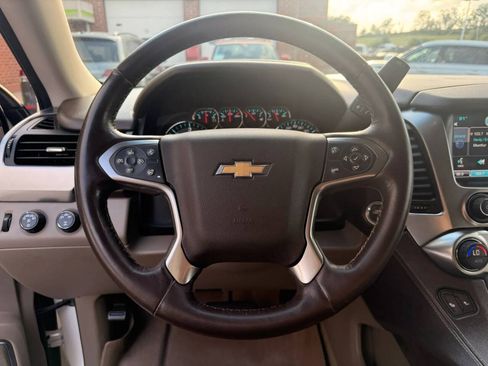 Used 2015 Chevrolet Suburban LT AWD/4WD image 9